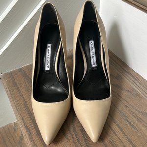 Charles David Beige Pumps